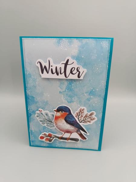 Winterkarte „Winter“ — Vogel mit roten Beeren